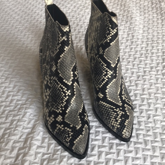 Marc Fisher LTD Alva Bootie - Picture 2 of 16